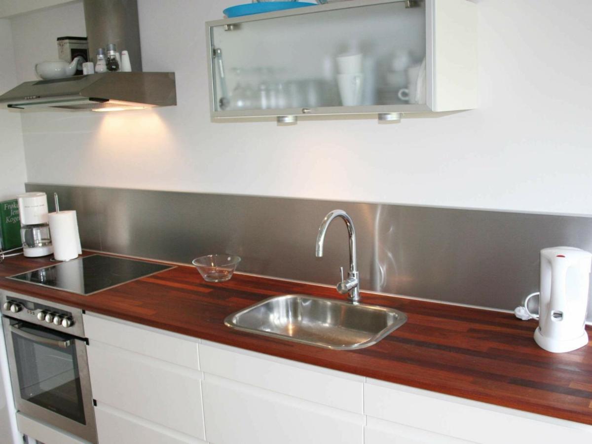 4 Person Holiday Home In AÅkirkeby 外观 照片